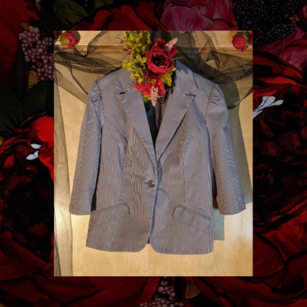 Old Navy Gray Pinstripe Blazer_Size XLarge